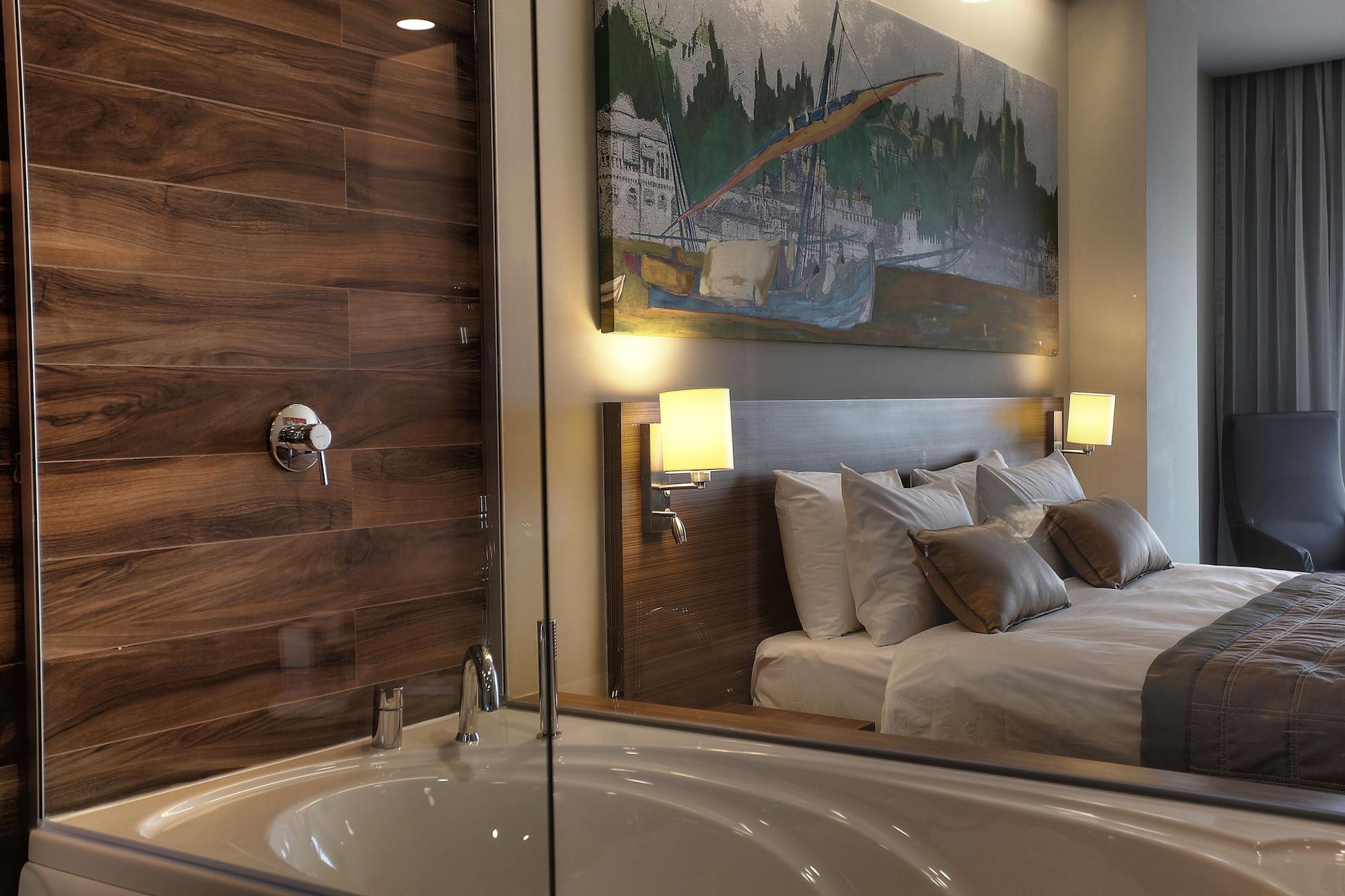 Hotel Gorrion 5*